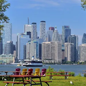 https://cn-tower-luxury-suites.hotelstorontoontario.org